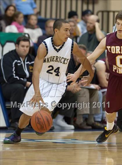 Thumbnail 3 in La Costa Canyon vs Torrey Pines (CIF SDS D1 Final) photogallery.
