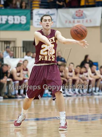 Thumbnail 2 in La Costa Canyon vs Torrey Pines (CIF SDS D1 Final) photogallery.