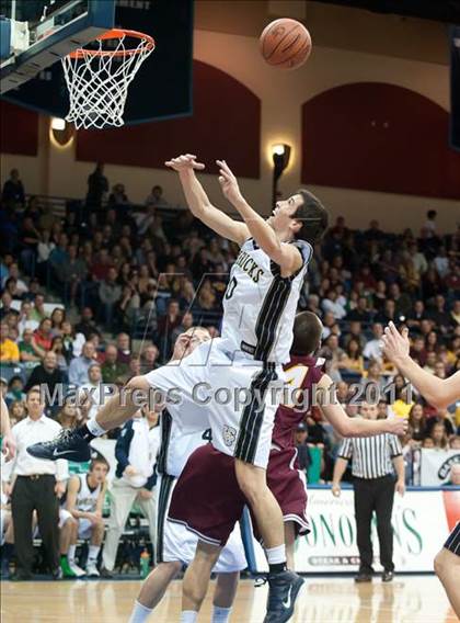 Thumbnail 1 in La Costa Canyon vs Torrey Pines (CIF SDS D1 Final) photogallery.