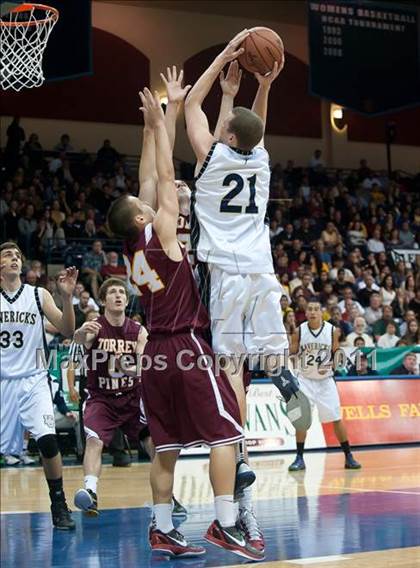 Thumbnail 2 in La Costa Canyon vs Torrey Pines (CIF SDS D1 Final) photogallery.
