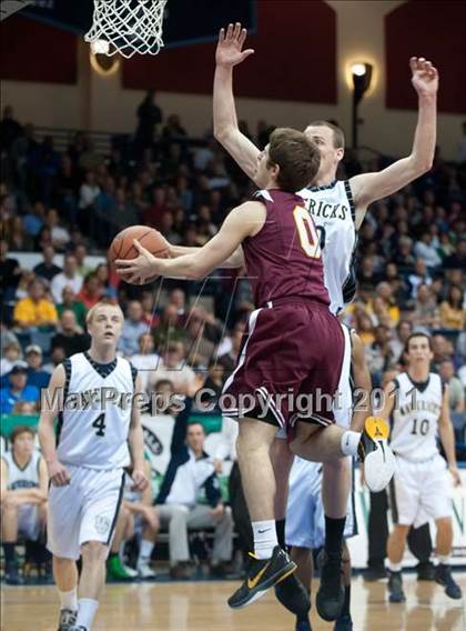 Thumbnail 3 in La Costa Canyon vs Torrey Pines (CIF SDS D1 Final) photogallery.