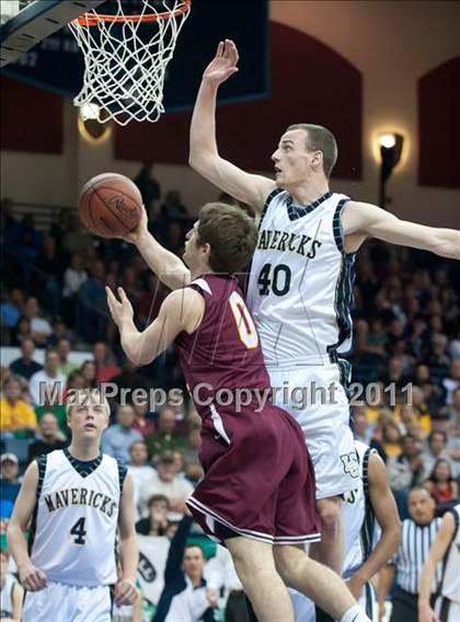 Thumbnail 1 in La Costa Canyon vs Torrey Pines (CIF SDS D1 Final) photogallery.