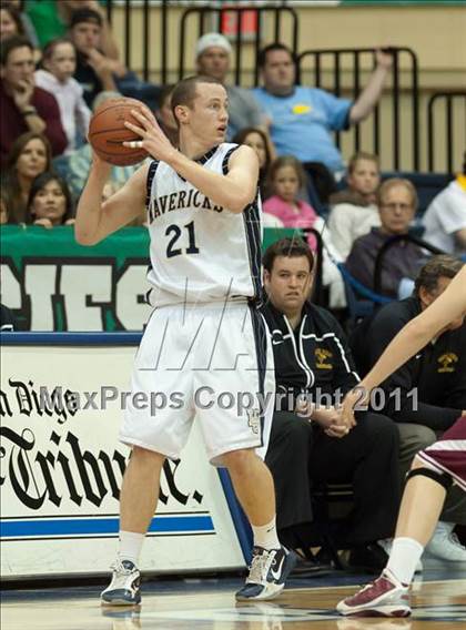 Thumbnail 2 in La Costa Canyon vs Torrey Pines (CIF SDS D1 Final) photogallery.