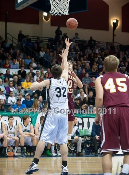 Thumbnail 3 in La Costa Canyon vs Torrey Pines (CIF SDS D1 Final) photogallery.