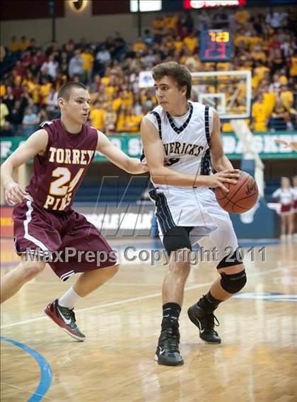 Thumbnail 2 in La Costa Canyon vs Torrey Pines (CIF SDS D1 Final) photogallery.