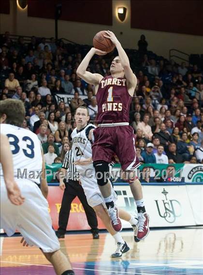Thumbnail 2 in La Costa Canyon vs Torrey Pines (CIF SDS D1 Final) photogallery.