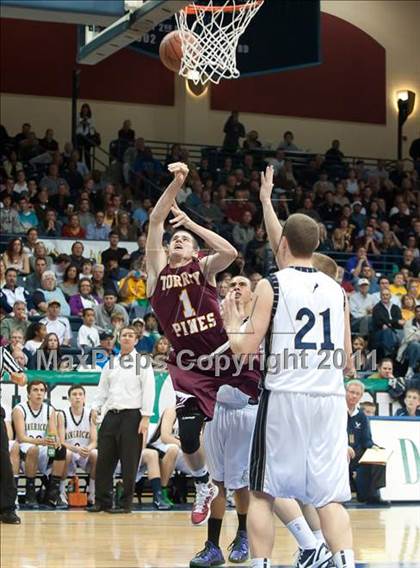 Thumbnail 2 in La Costa Canyon vs Torrey Pines (CIF SDS D1 Final) photogallery.