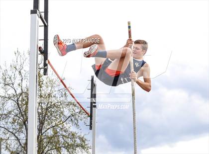 Thumbnail 1 in Kern Invitational photogallery.