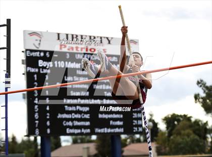 Thumbnail 1 in Kern Invitational photogallery.