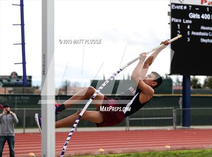 Thumbnail 1 in Kern Invitational photogallery.