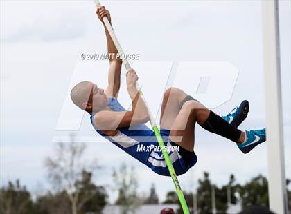 Thumbnail 2 in Kern Invitational photogallery.