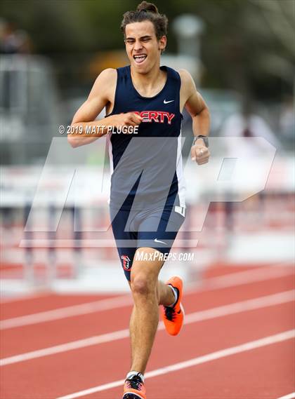 Thumbnail 2 in Kern Invitational photogallery.