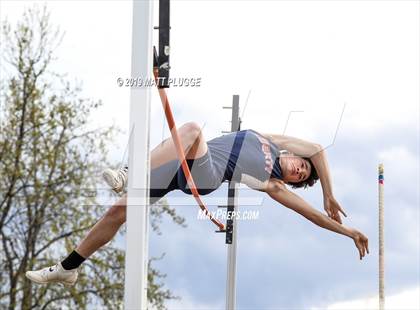 Thumbnail 3 in Kern Invitational photogallery.