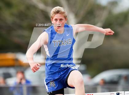 Thumbnail 2 in Kern Invitational photogallery.