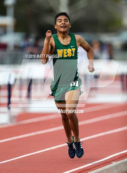 Thumbnail 2 in Kern Invitational photogallery.