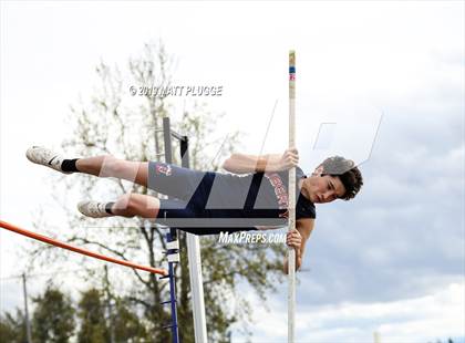 Thumbnail 1 in Kern Invitational photogallery.