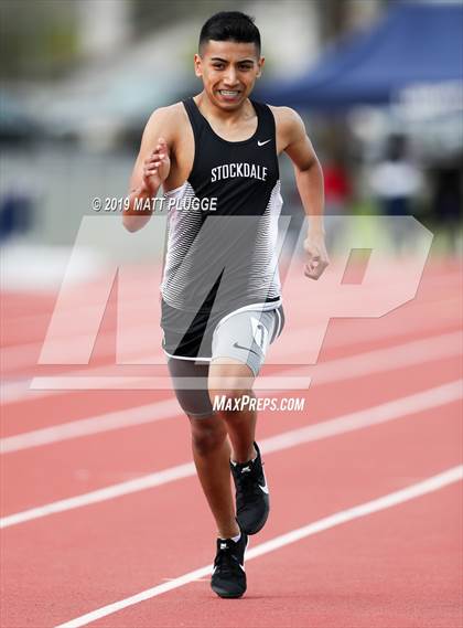Thumbnail 1 in Kern Invitational photogallery.