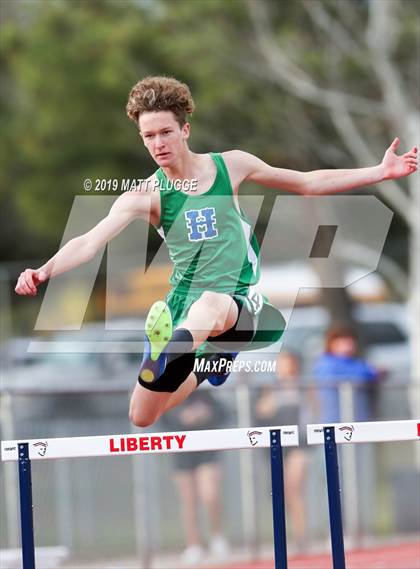 Thumbnail 3 in Kern Invitational photogallery.