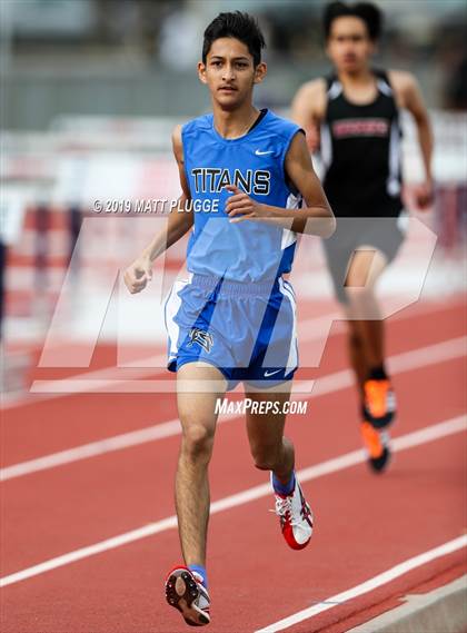 Thumbnail 2 in Kern Invitational photogallery.
