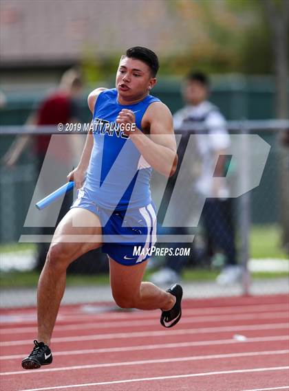 Thumbnail 2 in Kern Invitational photogallery.