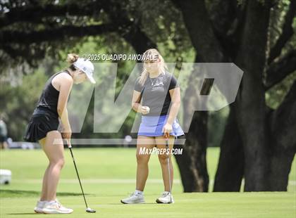 Thumbnail 3 in UIL 2A Golf State Championships photogallery.
