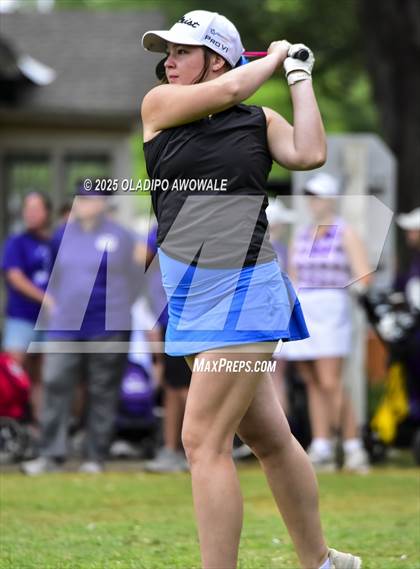 Thumbnail 2 in UIL 2A Golf State Championships photogallery.