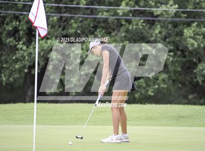 Thumbnail 2 in UIL 2A Golf State Championships photogallery.