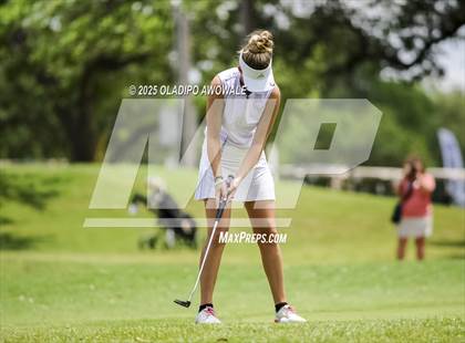 Thumbnail 1 in UIL 2A Golf State Championships photogallery.