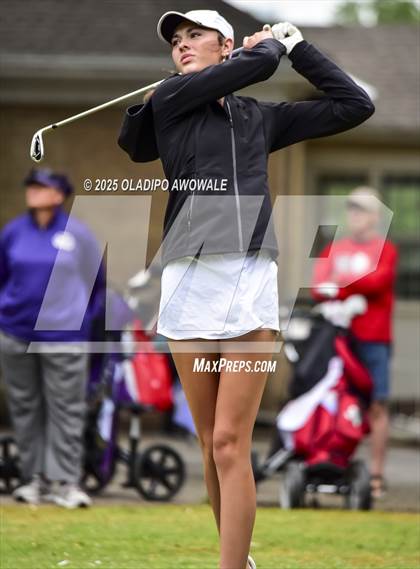 Thumbnail 3 in UIL 2A Golf State Championships photogallery.