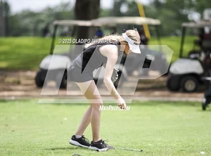 Thumbnail 3 in UIL 2A Golf State Championships photogallery.