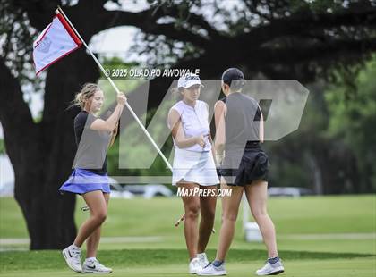 Thumbnail 2 in UIL 2A Golf State Championships photogallery.