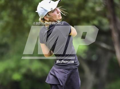 Thumbnail 2 in UIL 2A Golf State Championships photogallery.