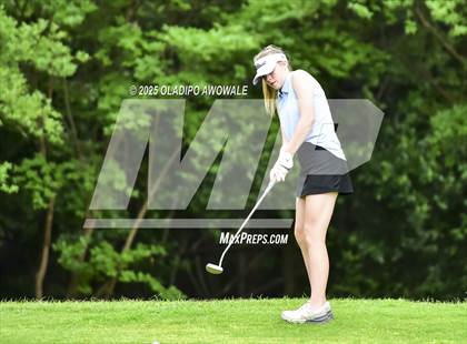 Thumbnail 3 in UIL 2A Golf State Championships photogallery.