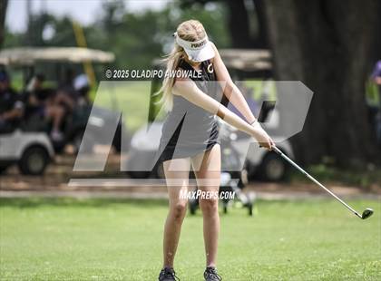 Thumbnail 2 in UIL 2A Golf State Championships photogallery.