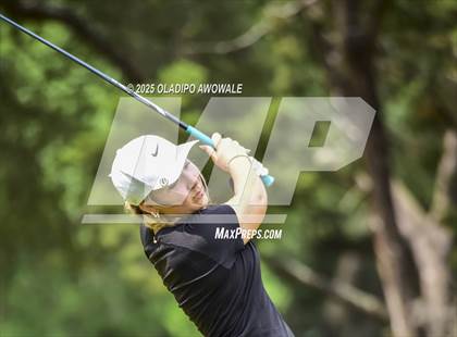Thumbnail 3 in UIL 2A Golf State Championships photogallery.