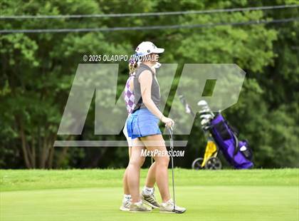 Thumbnail 3 in UIL 2A Golf State Championships photogallery.