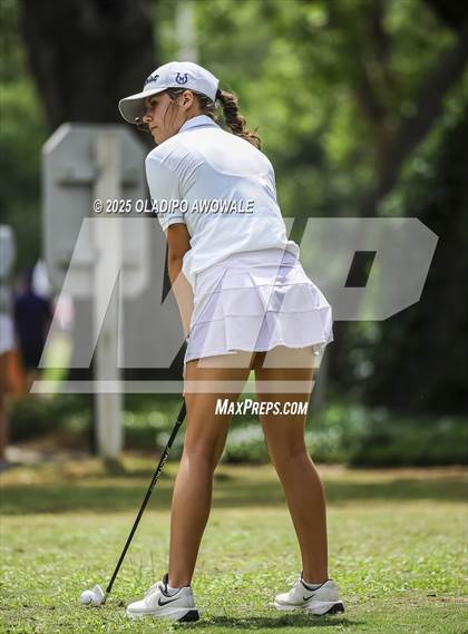 Thumbnail 3 in UIL 2A Golf State Championships photogallery.