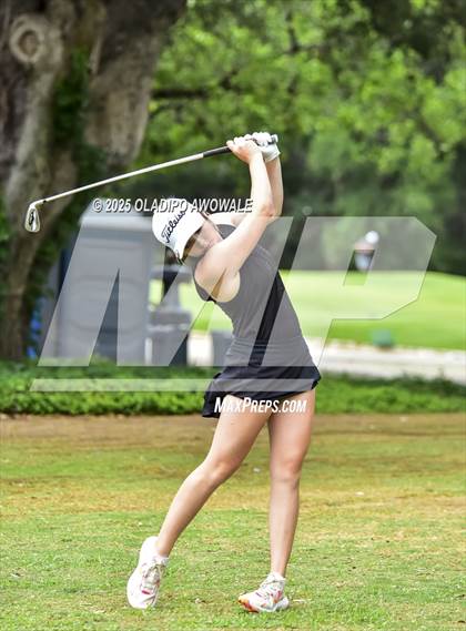 Thumbnail 1 in UIL 2A Golf State Championships photogallery.