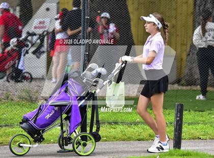 Thumbnail 3 in UIL 2A Golf State Championships photogallery.