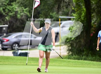 Thumbnail 3 in UIL 2A Golf State Championships photogallery.