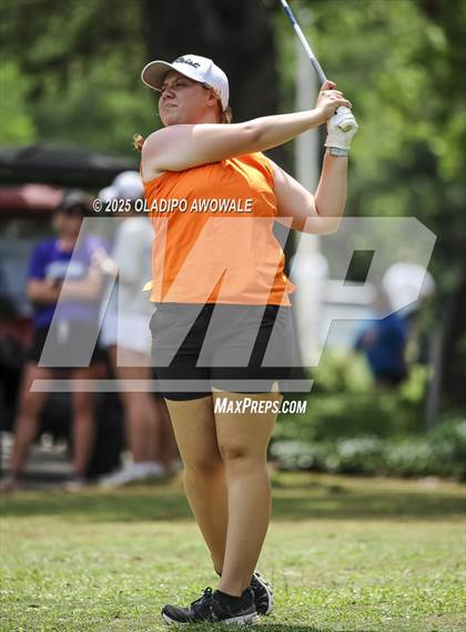 Thumbnail 3 in UIL 2A Golf State Championships photogallery.