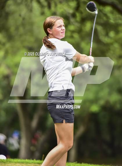 Thumbnail 1 in UIL 2A Golf State Championships photogallery.