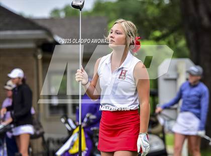 Thumbnail 3 in UIL 2A Golf State Championships photogallery.