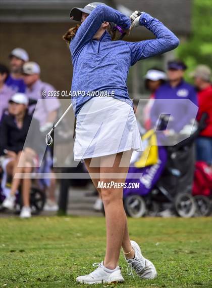 Thumbnail 3 in UIL 2A Golf State Championships photogallery.