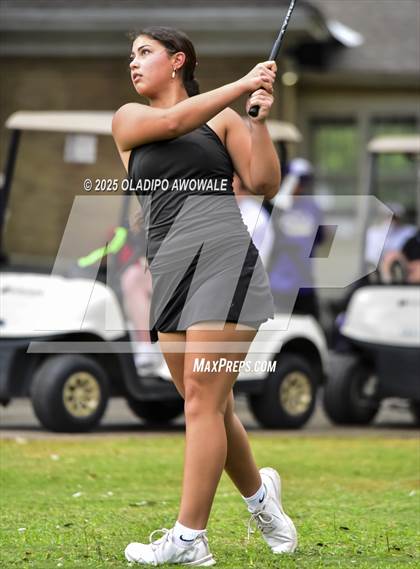 Thumbnail 2 in UIL 2A Golf State Championships photogallery.