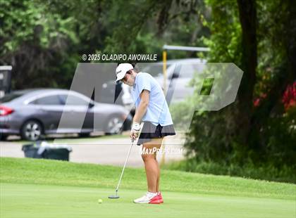 Thumbnail 3 in UIL 2A Golf State Championships photogallery.