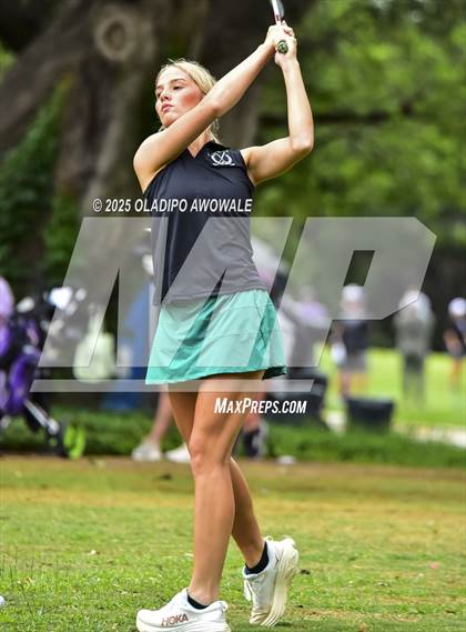 Thumbnail 2 in UIL 2A Golf State Championships photogallery.