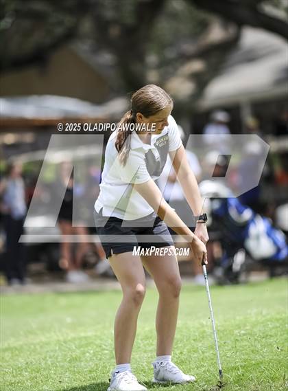 Thumbnail 3 in UIL 2A Golf State Championships photogallery.