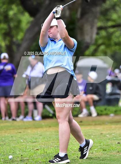 Thumbnail 2 in UIL 2A Golf State Championships photogallery.