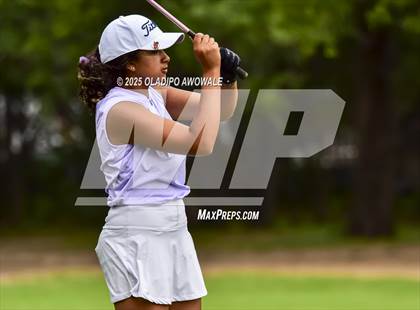 Thumbnail 1 in UIL 2A Golf State Championships photogallery.